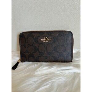 Coach Accordion Medium Zip Wallet Signature Canvas Brown Black Monogram F54630